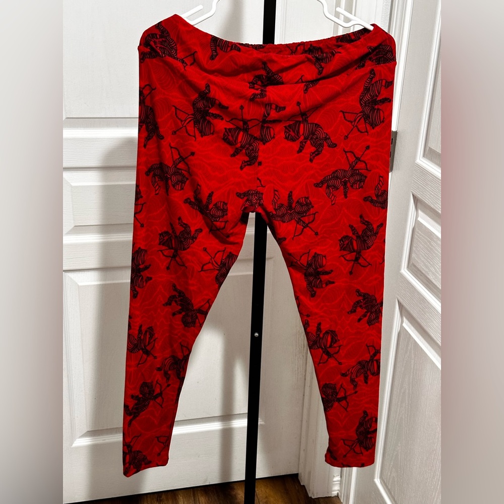 Lularoe tall and curvy leggings - Picture 5 of 5
